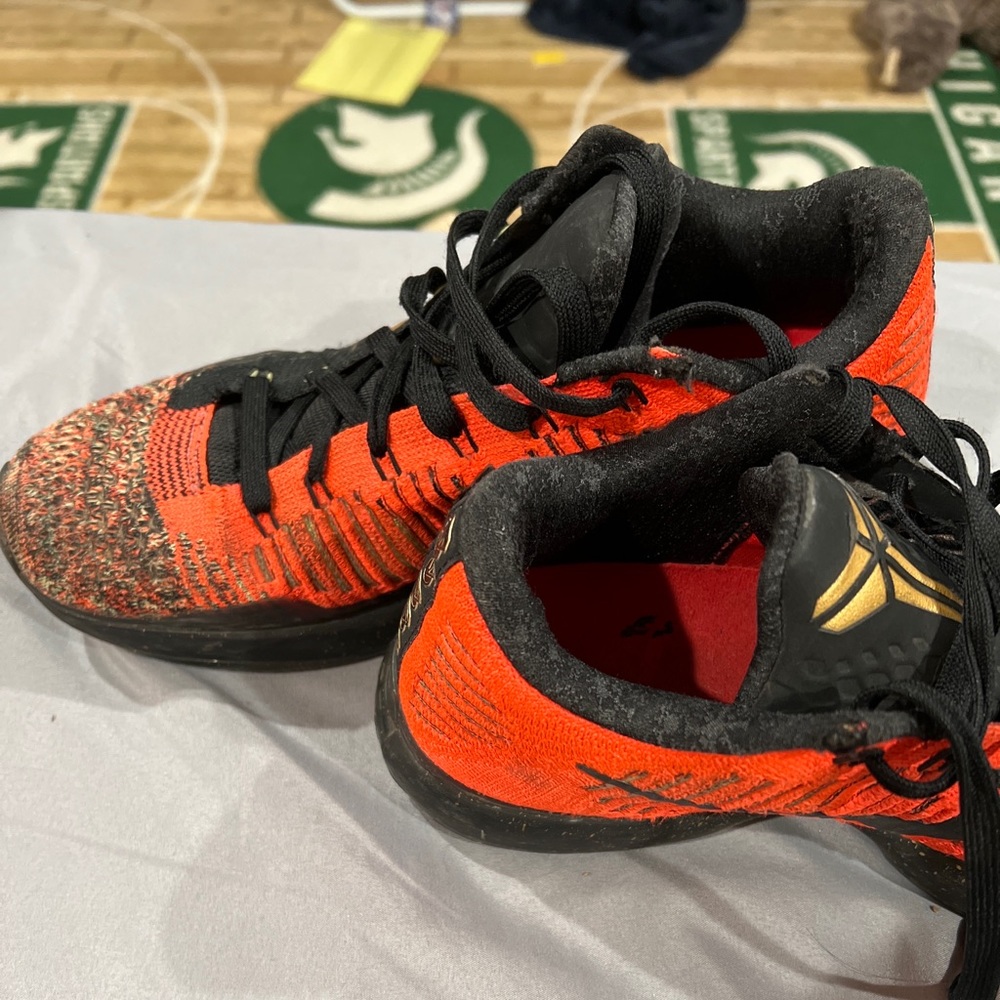 Kobe 10 Elite Low Christmas